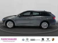 Gebraucht Skoda Octavia Selection 150 PS (110 kW) 2025 Grau Kombi