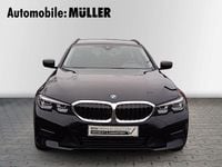Gebraucht BMW 320e Advantage 163 PS (119 kW) 2022 Schwarz Kombi