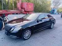 Gebraucht Mercedes E220 170 PS (125 kW) 2012 Schwarz Limousine