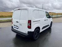 Gebraucht Opel Combo Edition 102 PS (75 kW) 2020 Jade weiss/arktis weiss Van / Kleinbus