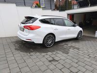 Gebraucht Ford Focus Active 125 PS (91 kW) 2019 Weiß Limousine