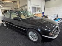 Gebraucht BMW 730 Basis 217 PS (159 kW) 1995 Schwarz Limousine