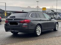 Gebraucht BMW 520 Performance 163 PS (119 kW) 2015 Grau Kombi