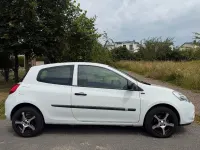 Gebraucht Renault Clio IV 75 PS (55 kW) 2012 Weiß Limousine