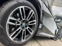 Gebraucht BMW 520 M Sport 208 PS (152 kW) 2024 Schwarz Limousine