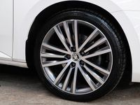 Gebraucht Skoda Superb 120 PS (88 kW) 2016 Weiß Limousine