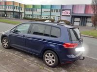 Gebraucht VW Touran Trendline 110 PS (80 kW) 2016 Blau Van / Kleinbus