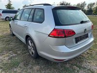 Second-hand VW Golf VII 110 CP (80 kW) 2016 Gri Break