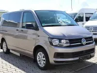Gebraucht VW Multivan Trendline 150 PS (110 kW) 2018 Beige Van / Kleinbus