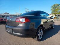 Używany VW Eos Edition 122 KM (89 kW) 2010 Brązowy Kabriolet