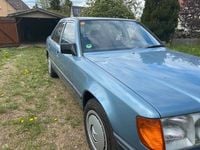 Gebraucht Mercedes E230 1988 Blau Limousine