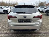 Neu Toyota Corolla 178 PS (130 kW) 2025 Silber Kombi