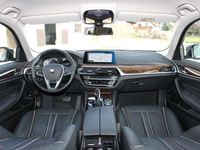 gebraucht BMW 530 530 i Touring Aut. Luxury Line Prof Kamera HeadUp