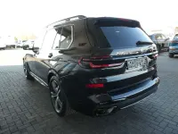 Gebraucht BMW X7 M Sport 352 PS (258 kW) 2024 Schwarz SUV