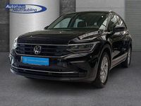 Gebraucht VW Tiguan Active 150 PS (110 kW) 2022 (schwarz) deep black perleffekt SUV