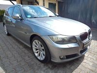 Gebraucht BMW 325 Sport Line 204 PS (150 kW) 2011 Spacegrau metallic Kombi
