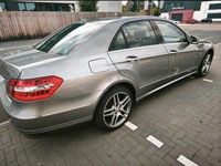 Gebraucht Mercedes E300 Avantgarde 204 PS (150 kW) 2010 Grau Limousine