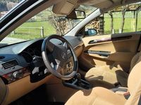 Gebraucht Opel Astra 125 PS (91 kW) 2005 Silber Limousine