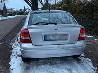 Gebraucht Opel Astra 80 PS (58 kW) 2003 Silber Limousine