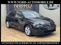 Gebraucht VW Golf VIII Life 131 PS (96 kW) 2023 Deep black perleffek (metallic) Limousine