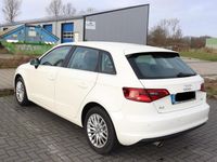 Gebraucht Audi A3 110 PS (80 kW) 2015 Weiß Limousine