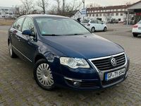 Gebraucht VW Passat Comfortline 116 PS (85 kW) 2005 Blau Limousine