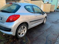 Gebraucht Peugeot 207 90 PS (66 kW) 2009 Grau Coupé