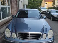 Gebraucht Mercedes E240 Avantgarde 177 PS (130 kW) 2002 Blau Limousine