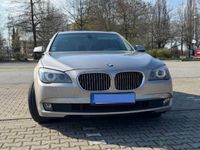 Gebraucht BMW 730 245 PS (180 kW) 2009 Silber Limousine
