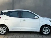 Gebraucht Hyundai i10 Select 67 PS (49 kW) 2022 Weiß Kleinwagen