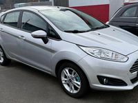 Gebraucht Ford Fiesta Trend 82 PS (60 kW) 2015 Silber Limousine