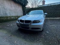 Gebraucht BMW 318 148 PS (108 kW) 2008 Grau Limousine