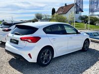 gebraucht Ford Focus Lim. ST-Line*Navi*1. Hand*LED*RFK*