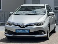 Gebraucht Toyota Auris Comfort 116 PS (85 kW) 2016 Silber Limousine