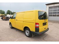 Gebraucht VW T5 84 PS (61 kW) 2014 Ginstergelb r1032 Van