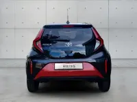 Neu Toyota Aygo X 72 PS (52 kW) 2025 Rot SUV