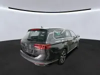 Gebraucht VW Passat Elegance 200 PS (147 kW) 2022 Mangangrau Kombi