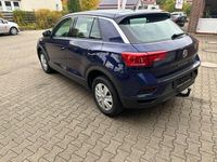 Gebraucht VW T-Roc Basis 116 PS (85 kW) 2020 Blau SUV