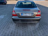 Gebraucht Mercedes E220 Elegance 170 PS (125 kW) 2007 Grau Limousine