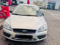 Używany Ford Focus 92 KM (67 kW) 2006 Szary Sedan/Limuzyna
