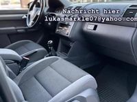 Gebraucht VW Touran 105 PS (77 kW) 2014 Schwarz Van / Kleinbus