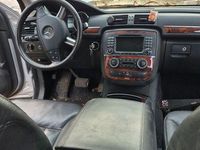 Gebraucht Mercedes R320 224 PS (164 kW) 2007 Silber Van / Kleinbus