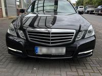 Gebraucht Mercedes E300 Avantgarde 204 PS (150 kW) 2012 Schwarz Kombi