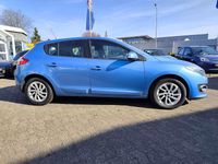 Gebraucht Renault Mégane III Initiale Paris 110 PS (80 kW) 2014 Blau majorelle Kleinwagen
