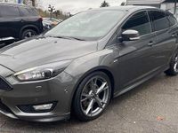Gebraucht Ford Focus ST-Line 150 PS (110 kW) 2017 Grau Limousine