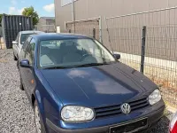 Gebraucht VW Golf IV 75 PS (55 kW) 1999 Blau Kleinwagen
