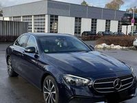 Gebraucht Mercedes E300 Avantgarde 330 PS (242 kW) 2020 Blau Limousine