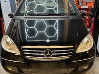 Gebraucht Mercedes A170 Avantgarde 116 PS (85 kW) 2005 Schwarz Kleinwagen