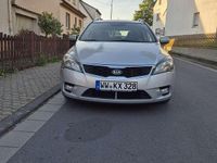 Używany Kia Ceed Vision 116 KM (85 kW) 2011 Szary Hatchback
