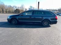 Gebraucht Skoda Superb Elegance 140 PS (102 kW) 2014 Schwarz Kombi